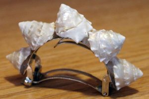 White Shells Pony Tail Clip